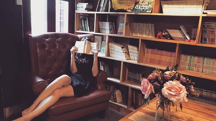 सामान्य तौर पर आप भूकंप तब ज्यादा महसूस करते हैं जब सीधे बैठे हों. चलते या घूमते वक्त झटके कम महसूस होते हैं.