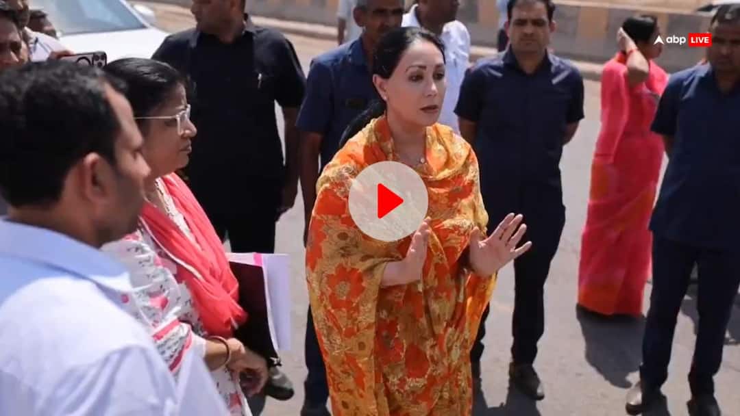 Rajasthan Deputy CM Diya Kumari Scolds Beawar Barmer Highway Contractor over Slow Construction Work VIDEO: 'राजस्थान में तो ऐसा काम नहीं चलेगा', डिप्टी सीएम दीया कुमारी ने कॉन्ट्रैक्टर को लगाई फटकार
