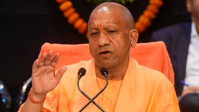 Uttar Pradesh Chief Minister Yogi Adityanath said If Hindus Are Safe, Muslims Are Safe இந்துக்கள் பாதுகாப்பாக இருந்தால், முஸ்லிம்களும் பாதுகாப்பாக இருப்பார்கள்: யோகி ஆதித்யநாத்