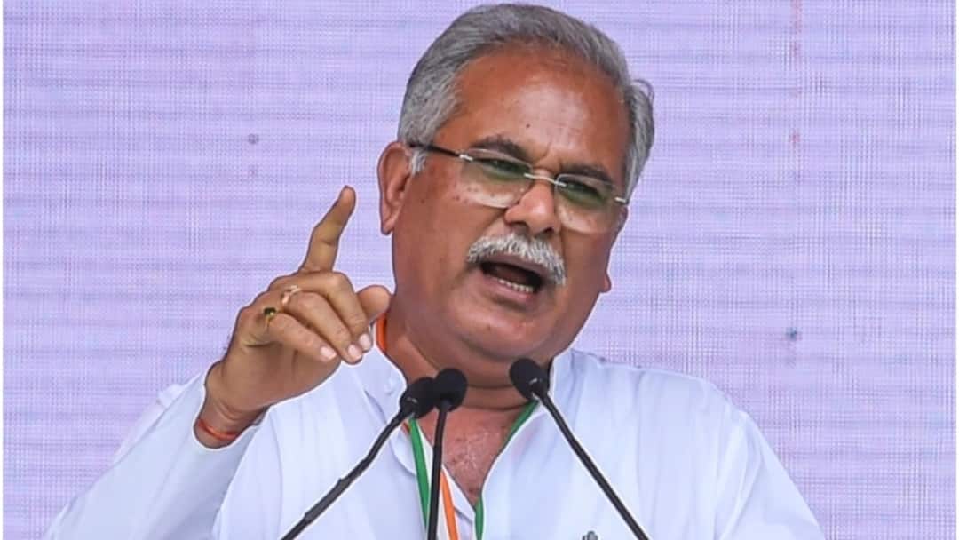 CBI Raids at Former Chhattisgarh CM Bhupesh Baghels House In Mahadev Betting App Case Mahadev Betting App Case బెట్టింగ్ యాప్ స్కామ్, మాజీ సీఎం భూపేష్ బాఘేల్ ఇంట్లో సీబీఐ ఆకస్మిక తనిఖీలు