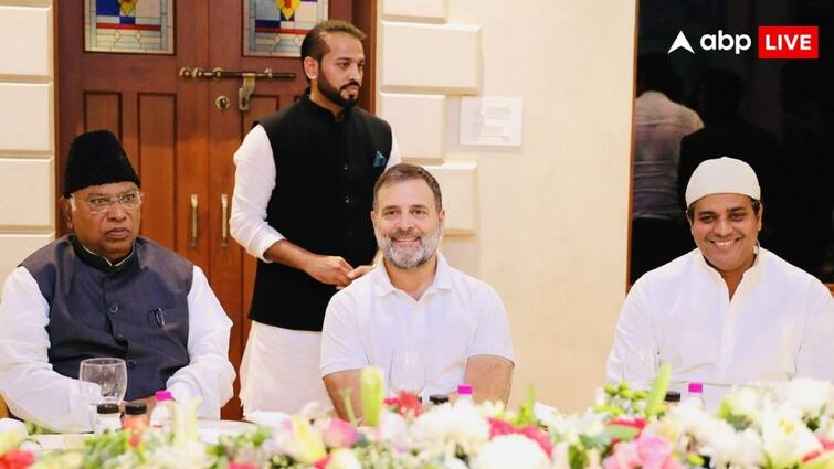 Rahul Gandhi attended Iftar party Congress Imran Pratapgarhi along with Mallikarjun Kharge ann करीब 7 साल बाद इफ्तार पार्टी में दिखे राहुल गांधी, जानें क्या है असल वजह