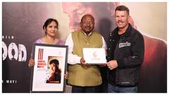 గోకులం సిగ్నేచర్‌ జువెల్స్‌తో వార్నర్‌ ఒప్పందం - ‘రాబిన్ హుడ్” సినిమాలో యాక్టింగ్, గోకులం బ్రాండ్‌ ప్రమోషన్‌పై వార్నర్ ఆనందం