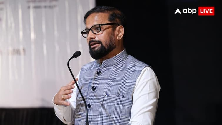 Shiv Sena MP Naresh Mhaske targeted India Block including Congress taunt India Block should be called Aurangzeb Fan Club Naresh Mhaske On Aurangzeb: 'इसे INDI गठबंधन नहीं, औरंगजेब फैन क्लब कहा जाना चाहिए', जानें क्यों भड़के एकनाथ शिंदे के सांसद