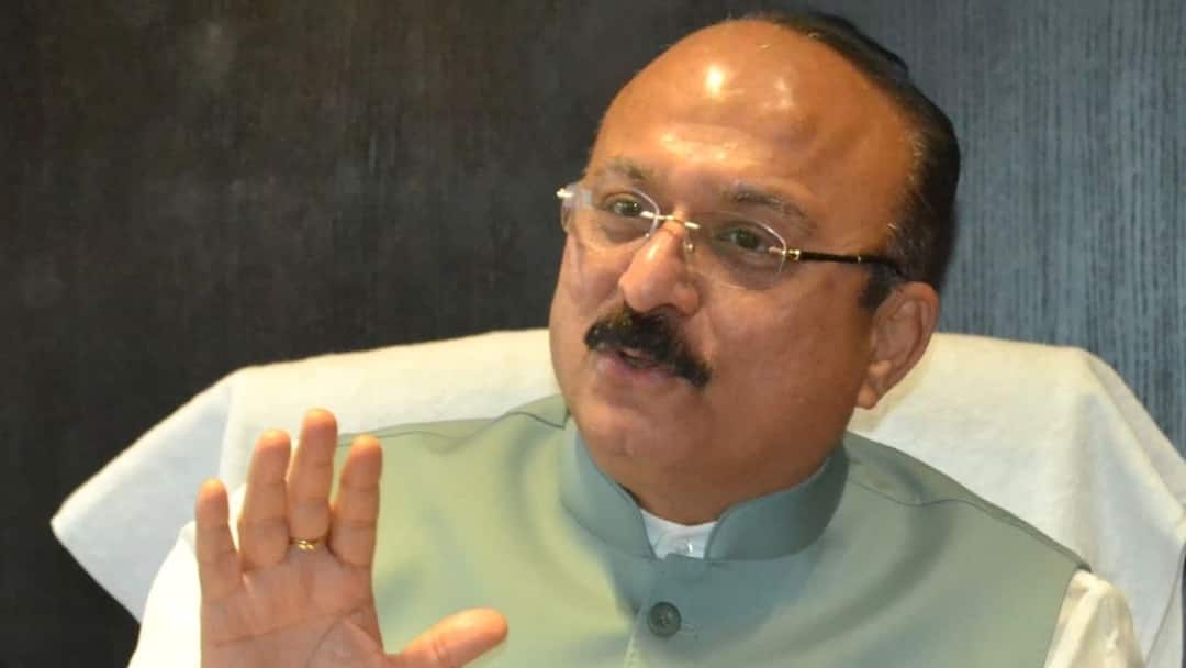 Delhi assembly Budget Session Minister ashish sood attack AAP ANN सदन में AAP पर बरसे मंत्री आशीष सूद, 'हम उंगली उठाने में नहीं नतीजे देने में यकीन रखते हैं'