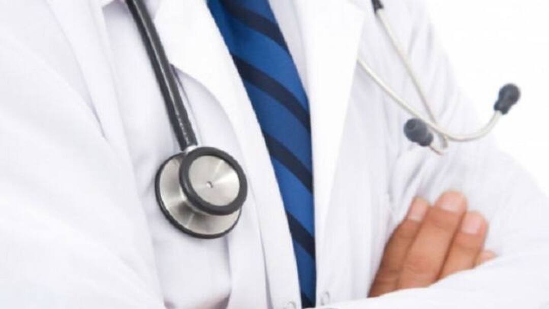 Gujarat Sabarkantha Big Decision 406 Striking Health Workers Dismissed For Strike गुजरात के साबरकांठा में 400 से अधिक स्वास्थ्यकर्मी बर्खास्त, इन मांगों को लेकर कर रहे थे हड़ताल