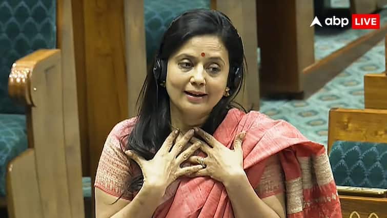 TMC MP Mahua Moitra in Lok Sabha accused Modi government of favouring crony capitalists 'तुमसे दूर जाने की ख्वाहिश नहीं, लेकिन...', संसद में महुआ मोइत्रा का शायराना अंदाज, Video