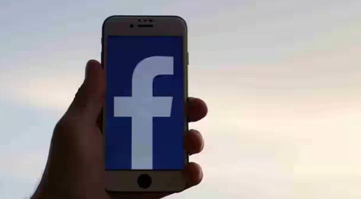 ਆਪਣੇ Facebook ਅਕਾਊਂਟ ਵਿੱਚ ਲੌਗਇਨ ਕਰੋ। ਉਸ ਲੌਕ ਪ੍ਰੋਫਾਈਲ 'ਤੇ ਜਾਓ ਜਿਸ ਦੀ ਫੋਟੋ ਤੁਸੀਂ ਦੇਖਣਾ ਚਾਹੁੰਦੇ ਹੋ। ਪ੍ਰੋਫਾਈਲ ਪਿਕਚਰ 'ਤੇ ਰਾਈਟ ਕਲਿੱਕ ਕਰੋ।