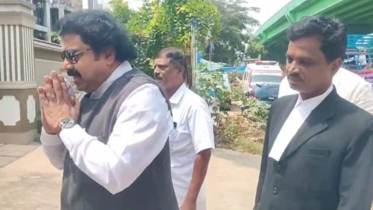 Sudhakaran appeared for questioning at the Coimbatore CBCID office கோடநாடு கொலை வழக்கு: விசாரணைக்கு நேரில் ஆஜரானார் சுதாகரன்