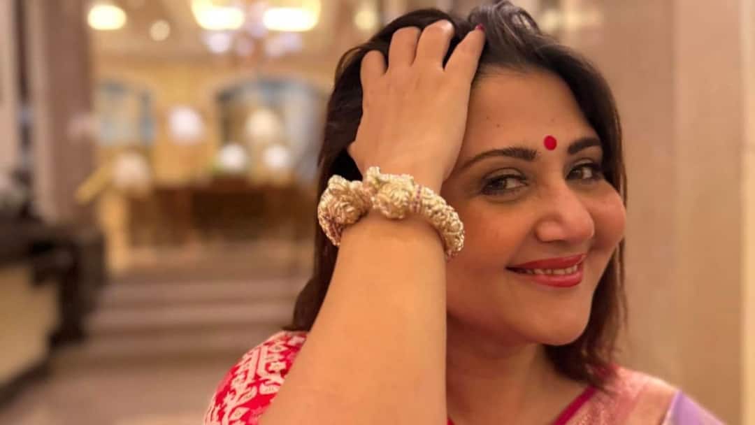 ‘আমার আর জিতের সম্পর্কের ভাঙন মেয়ে মেনে নিতে পারেনি’, অকপট স্বস্তিকা ‘আমার আর জিতের সম্পর্কের ভাঙন মেয়ে মেনে নিতে পারেনি’, অকপট স্বস্তিকা