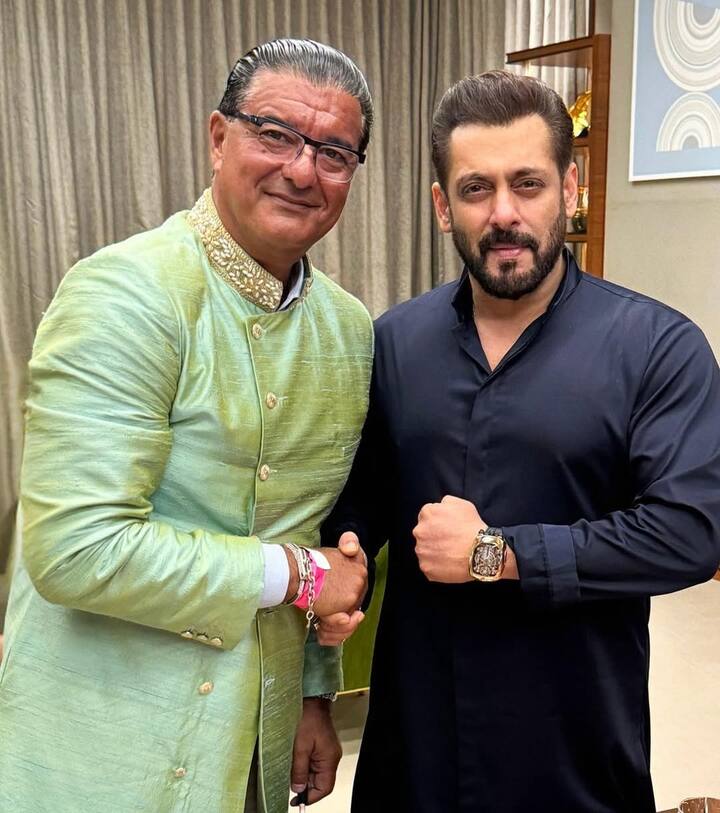 सलमान खान के पास जैकब एंड कंपनी की एक बुगाटी चिरोन टूरबिलोन घड़ी भी है. इसकी कीमत करीब 4 करोड़ रुपए की बताई जाती है.