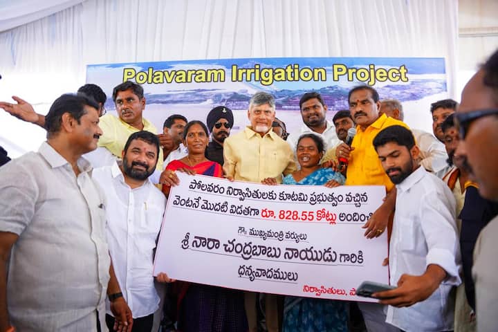గత ప్రభుత్వ హయాంలో పనులు జరగలేదని మండిపడ్డారు.