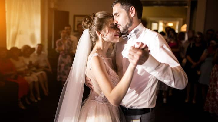 मुस्लिम विवाह की रस्मों में मेलंची रावू भी आम है, जो दुल्हन के घर पर शादी समारोह से 2 या 3 दिन पहले होता है. इसमें संगीत जैसे कार्यक्रम होते हैं.