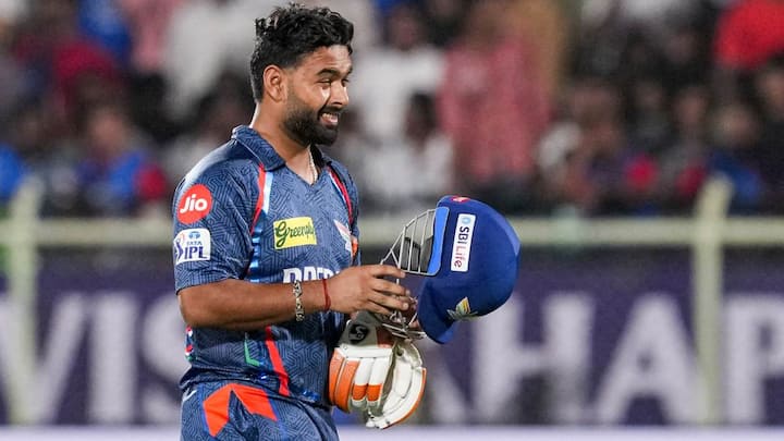 If Pant hit five sixes against Hyderabad, he will beat Yusuf Pathan. At the same time, Glenn Maxwell has hit 160 sixes.