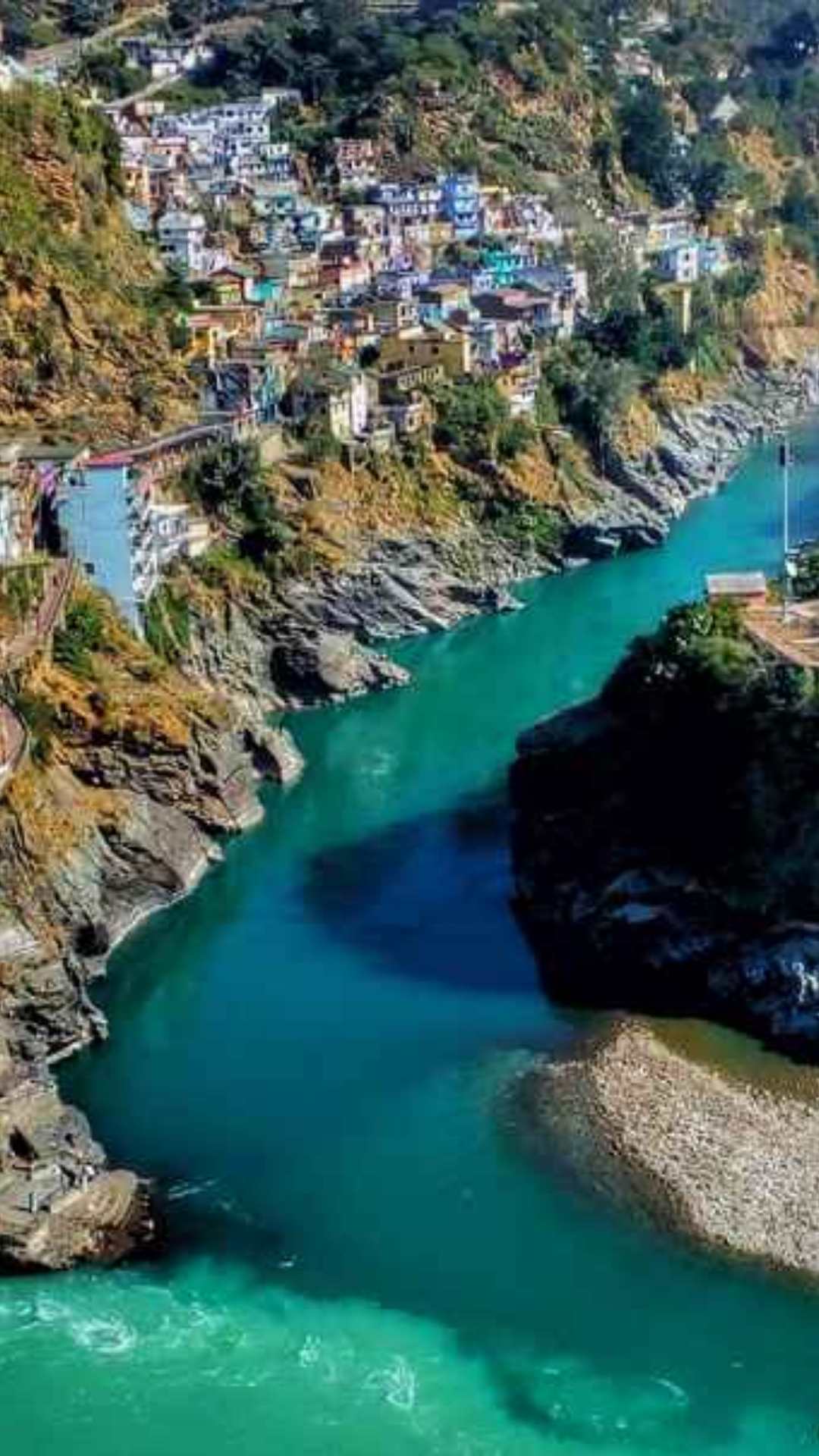 देहरादून उत्तराखंड राज्य का एक प्रमुख जिला है