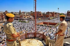 Photos: खुदा की इबादत में झुके हजारों सिर, जयपुर में शांतिपूर्ण तरीके से हुई अलविदा की नमाज