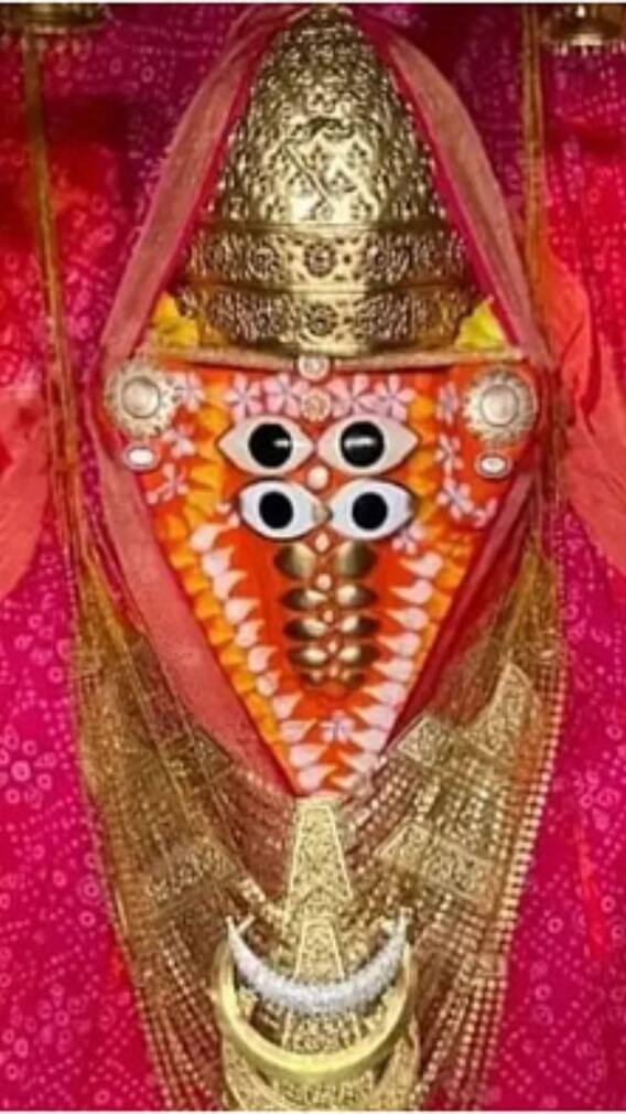 नवरात्रि में जरूर करें गुजरात के इन 5 दुर्गा मंदिरों के दर्शन