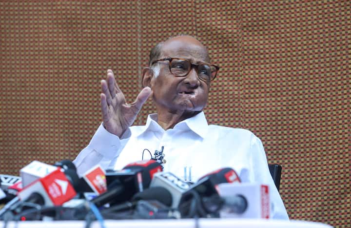 उन्होंने प्रधानमंत्री नरेंद्र मोदी के नेतृत्व में अर्थव्यवस्था, विशेषकर कृषि क्षेत्र की स्थिति पर चिंता व्यक्त की.