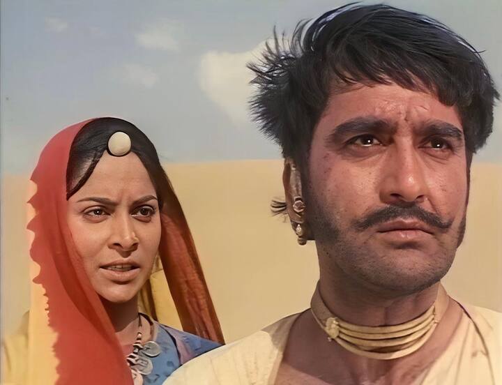 फिर काफी सोच-विचार के बाद सुनील दत्त ने अमिताभ बच्चन को 'रेशमा और शेरा' में कास्ट तो कर लिया, लेकिन आवाज की वजह से अमिताभ को इस फिल्म में कोई भी डायलॉग नहीं दिया गया.