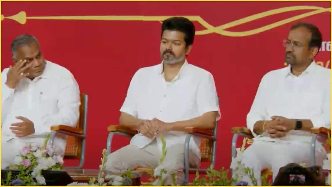 TVK Vijay: தவெக பொதுக்குழு.. பார்த்துப் பார்த்து 17 தீர்மானங்கள்.. வாக்கு வாங்க ஒர்க்அவுட் ஆகுமா.?