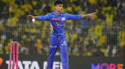 IPL 2025 ਵਿੱਚ ਮੁੰਬਈ ਨੇ ਵਿਗਨੇਸ਼ ਪੁਥੁਰ ਨੂੰ ਸ਼ਾਮਲ ਕੀਤਾ, ਦਿੱਲੀ ਨੇ ਵਿਪਰਾਜ ਨੂੰ ਸ਼ਾਮਲ ਕੀਤਾ ਤੇ ਹੈਦਰਾਬਾਦ ਨੇ ਅਨਿਕੇਤ ਵਰਮਾ ਨੂੰ ਬਹੁਤ ਸਸਤੇ ਵਿੱਚ ਟੀਮ ਵਿੱਚ ਸ਼ਾਮਲ ਕੀਤਾ। ਤਿੰਨਾਂ ਨੇ ਹੁਣ ਤੱਕ ਸ਼ਾਨਦਾਰ ਪ੍ਰਦਰਸ਼ਨ ਕੀਤਾ ਹੈ।