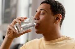 ઉનાળામાં ઓછું પાણી પીવાથી થઇ શકે છે આ છ સમસ્યાઓ, ગરમીમાં પાણી પીવું કેટલું જરૂરી?