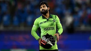 'जिसे बोलना नहीं आता, वह कप्तान कैसा होगा...'. पूर्व पाक क्रिकेटर ने मोहम्मद रिजवान पर निकाली भड़ास