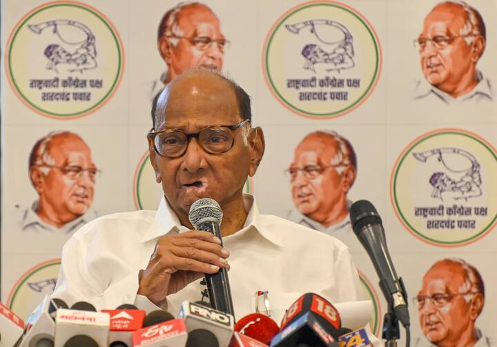 यहां एनसीपी-एसपी की विस्तारित कार्यसमिति की बैठक को संबोधित करते हुए शरद पवार ने संगठन को मजबूत करने और उन क्षेत्रों पर ध्यान केंद्रित करने पर जोर दिया, जहां वह बिहार और केरल जैसे चुनावी राज्यों में बदलाव ला सकते हैं.