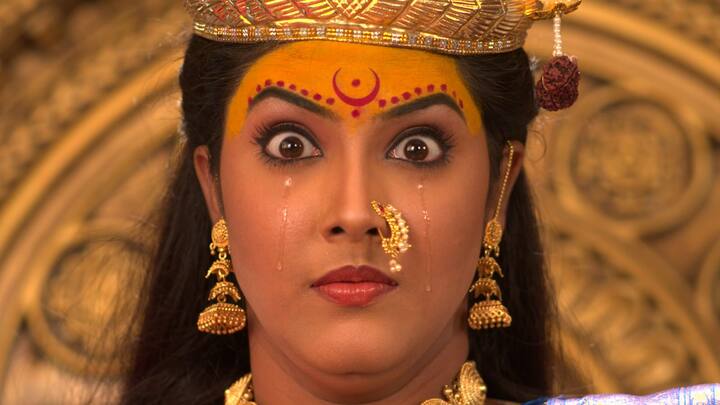 ताम्रासुराचं खरं रूप देवीला कळल्यावर देवीच्या क्रोधापासून तो वाचणार का? 'आई तुळजाभवानी'ची खरी ओळख महिषासुराला पटणार का? हा विलक्षण रंजक टप्पा मालिकेत उलगडणार आहे.