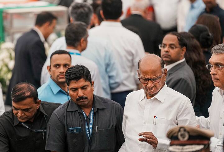 बता दें महाराष्ट्र विधानसभा चुनाव में एनसीपी-एसपी का अब तक का सबसे खराब प्रदर्शन रहा, क्योंकि शिवसेना-यूबीटी और कांग्रेस के साथ महा विकास अघाड़ी (एमवीए) गठबंधन के तहत उसने 86 सीटों पर चुनाव लड़ा था, जिसमें से उसे सिर्फ 10 सीटें ही मिल पाईं.