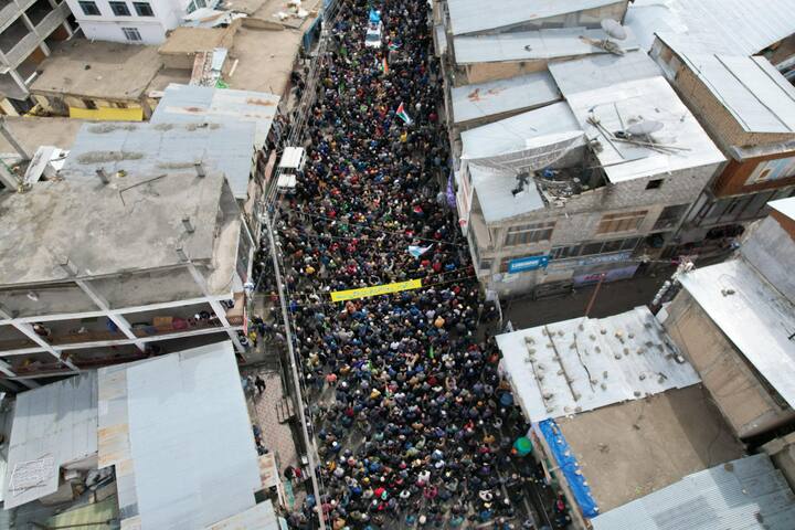 इमाम खुमैनी की शिक्षाओं को याद करते हुए कहा कि कुद्स दिवस को उत्पीड़न के खिलाफ प्रतिरोध का दिन घोषित किया था.