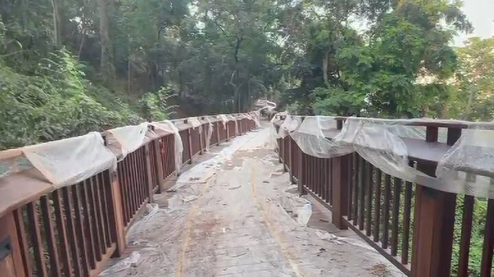 मुंबई महापालिकेकडून मुंबईकरांना गुढी पाडव्याला मलबार हिल येथे तयार करण्यात आलेला नेचर वॉक वे या नव्या पर्यटन आणि निसर्गरम्य स्थळाचं गिफ्ट मिळणार आहे.