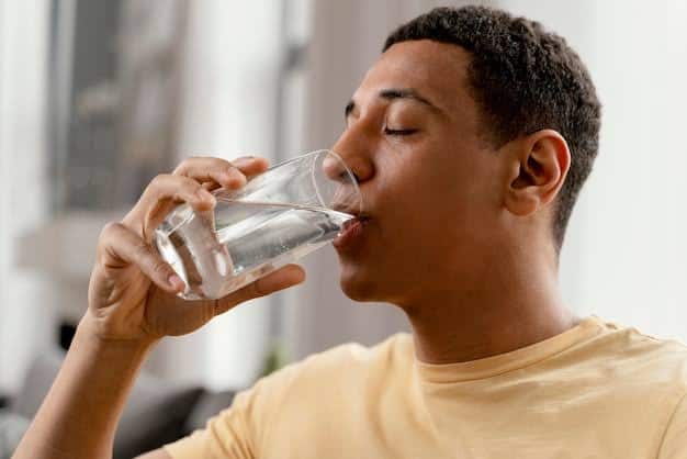 https:= health tips how much water to drink in summer know dehydration side effects