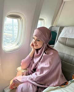 ईद से पहले बेस्टी रीम संग उमराह के लिए रवाना हुईं जन्नत जुबैर, अबाया में शेयर की खूबसूरत तस्वीरें