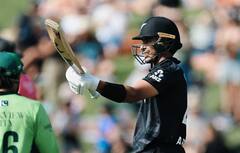 NZ VS PAK 1ST ODI: मुहम्मद अब्बास ने पाकिस्तान के खिलाफ डेब्यू पर रच दिया इतिहास, तोड़ा पांड्या का रिकॉर्ड