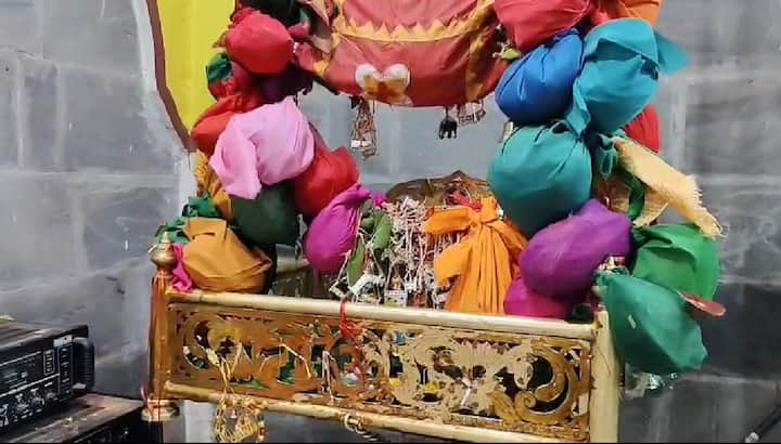 रेणूका मातेच्या पूजेदरम्यान छबिना पूजा करण्यात येते. त्यासाठी हा छबिना सजवण्यात आला आहे.