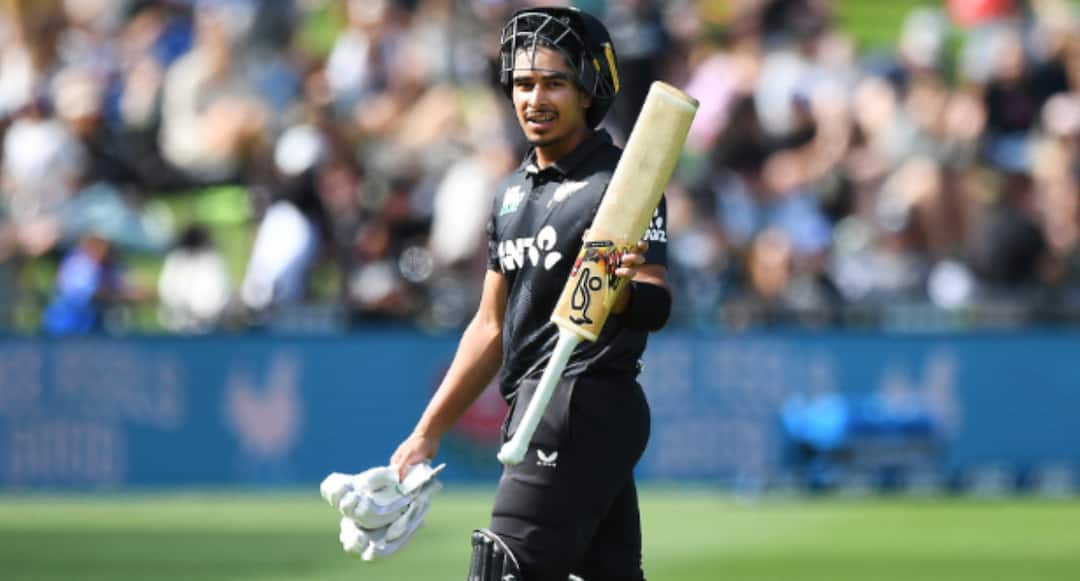World Record On Debut! 21-Year-Old NZ Star Dominates Pakistan NZ vs PAK ODI Mohammad Abbas World Record On Debut Pakistan World Record On Debut! 21-Year-Old NZ Star Dominates Pakistan