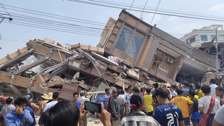 Myanmar earthquake Amid the death of more than three thousand people military government took a big decision said armed groups will not do wrong म्यांमार में भूकंप से तीन हजार से अधिक लोगों की मौत के बीच सैन्य सरकार ने ले लिया बड़ा फैसला, कहा- सशस्त्र समूह नागरिकों को...