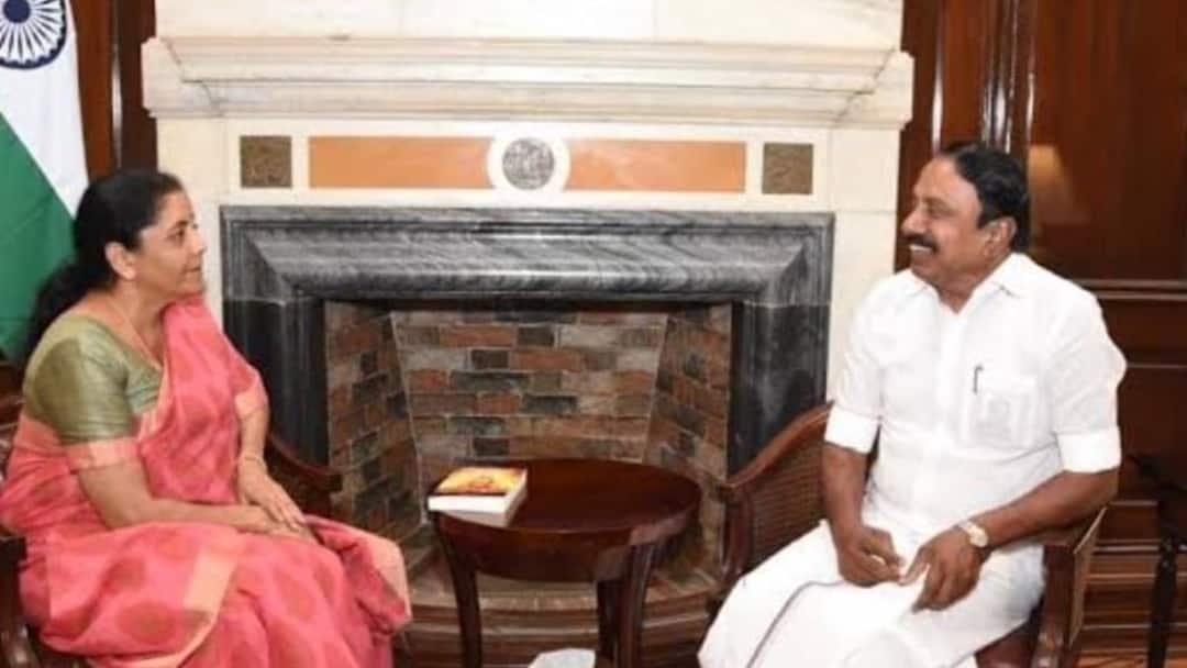 ADMK Sengottaiyan: தம்பி எடப்பாடி..! ”அதிமுகவை அண்ணன் எடுத்துக்கிறேன்” - டெல்லி கொடுத்த பூஸ்ட், செங்கோட்டையன் தலைமை?