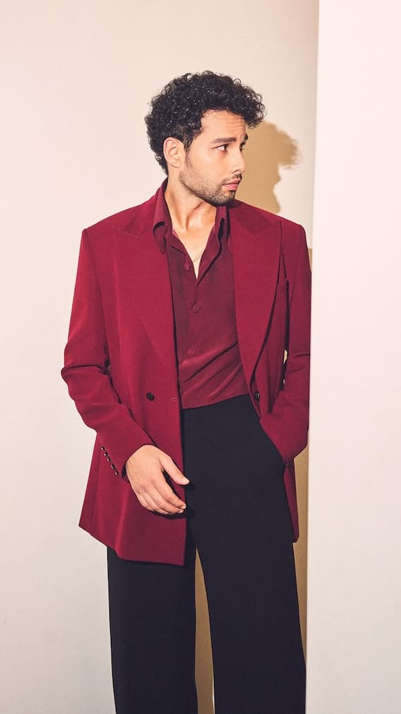 Siddhant Chaturvedi’s Maroon Outfit Is The Epitome Of Chic Style