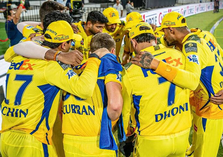 ऋतुराज गायकवाडने धोनीला नवव्या क्रमांकावर फलंदाजीसाठी पाठवायला नको होते, असं वॉटसन म्हणाला. (Image Credit- IPL)