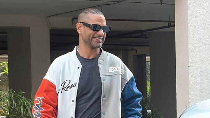 ব্যাট হাতে ২২ গজে নিজের দাপুটে ব্যাটিংয়ের জন্য যেমন তাঁর পরিচয়, ঠিক তেমনই মজাদার চরিত্রের জন্য সমর্থকদের অত্যন্ত পছন্দের মানুষ শিখর ধবন।