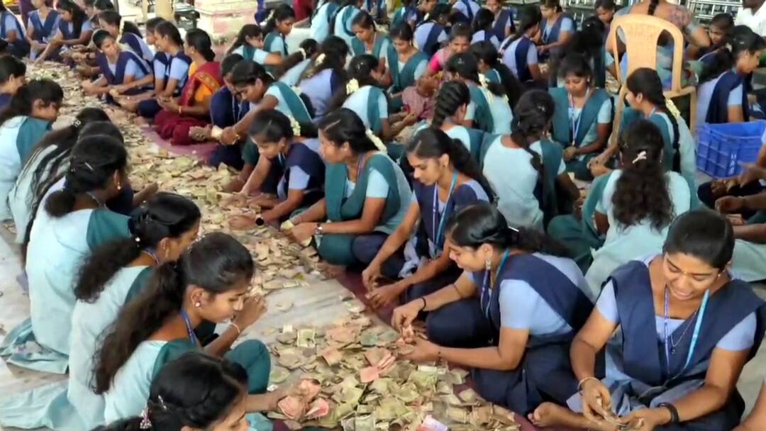 முருகனுக்கு அள்ளிக்கொடுத்த பக்தர்கள்... பழனி கோயில் உண்டியல் காணிக்கை எத்தனை கோடி தெரியுமா..?