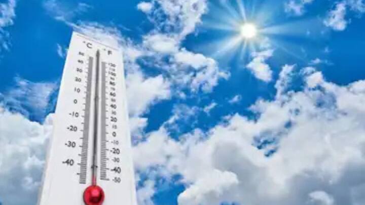 01-04-2025: தமிழகத்தில் ஓரிரு இடங்களிலும், புதுவை மற்றும் காரைக்கால் பகுதிகளிலும் இடி, மின்னலுடன் கூடிய லேசானது முதல் மிதமான மழை பெய்யக்கூடும். 02-04-2025: தமிழகத்தில் ஒருசில இடங்களிலும், புதுவை மற்றும் காரைக்கால் பகுதிகளிலும் இடி, மின்னலுடன் கூடிய லேசானது முதல் மிதமான மழை பெய்யக்கூடும்.