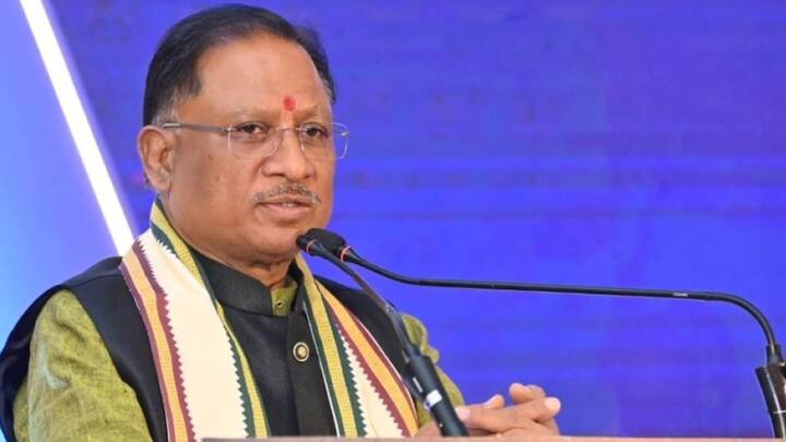 छत्तीसगढ़ सरकार की ओर से शुरू की गई इस योजना का नाम है मुख्यमंत्री नोनी बाबू मेधावी शिक्षा सहायता योजना. इस योजना के लिए छत्तीसगढ़ सरकार एक टू व्हीलर के साथ एक लाख रुपए दिए जाएंगे.