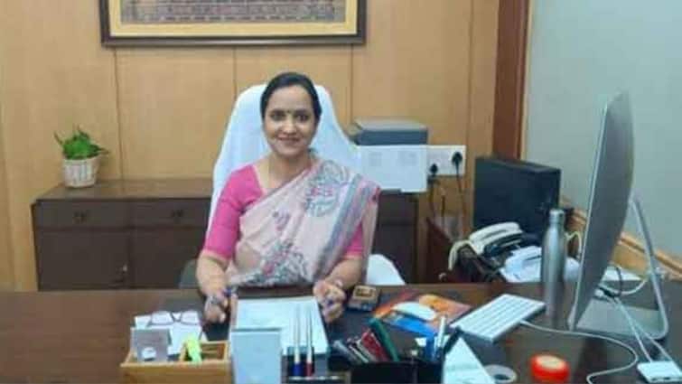 VK Pandian’s Wife Granted Approval For Voluntary Retirement Request VK Pandian’s Wife Granted Approval For Voluntary Retirement Request