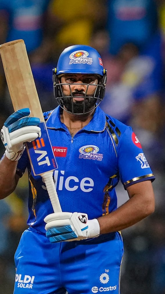 रोहित शर्मा गुजरात के खिलाफ हुए फ्लॉप, फिर भी रच दिया इतिहास