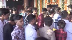 IN Pics: चैत्र नवरात्रि उत्सव का आज पहला दिन, मंदिरों में लगा श्रद्धालुओं का तांता, देखें- तस्वीरें