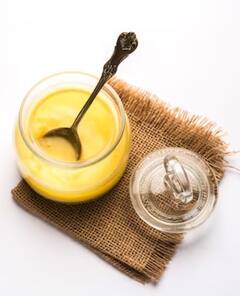 ਦੇਸੀ ਘਿਓ ਤੇ ਕਾਲੀ ਮਿਰਚ ਦਾ ਮਿਸ਼ਰਣ ਸਿਹਤ ਲਈ ਵਰਦਾਨ! ਮਿਲਦੇ ਗਜ਼ਬ ਫਾਇਦੇ