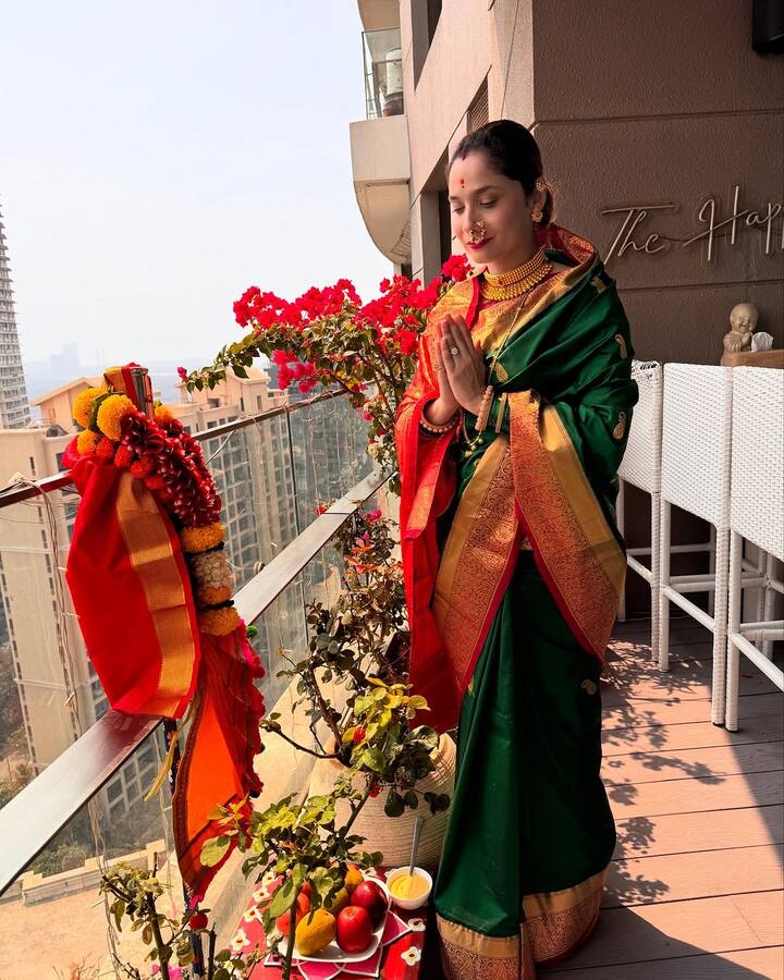 Whether posing with her family, performing rituals, or sharing affectionate moments with her pet, she exuded warmth and festive spirit.