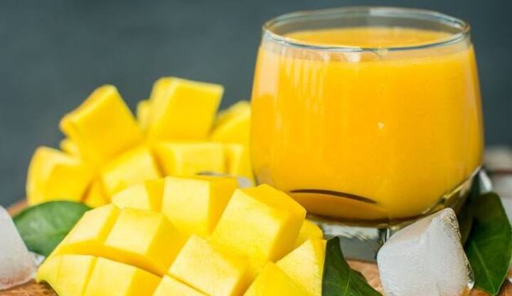 કેરીને વિટામિન સીનો સારો સ્ત્રોત માનવામાં આવે છે. વિટામિન સી રોગપ્રતિકારક શક્તિને મજબૂત કરવામાં મદદરૂપ છે. મજબૂત રોગપ્રતિકારક શક્તિ શરીરને ઘણા રોગોથી બચાવવામાં મદદ કરી શકે છે. જો તમે પણ તમારી રોગપ્રતિકારક શક્તિને મજબૂત કરવા માંગો છો તો તમે કેરીનું સેવન કરી શકો છો.